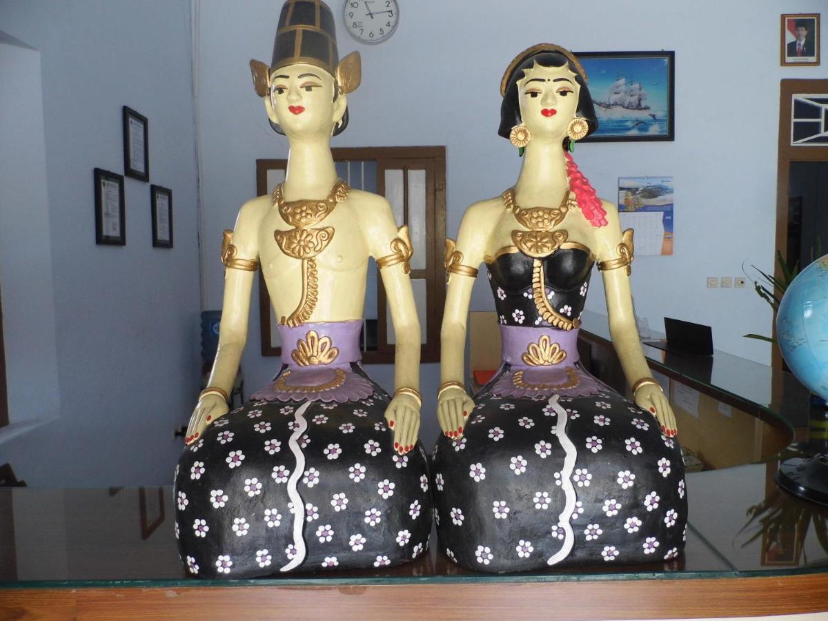 Hotel Ilhami Blitar Dış mekan fotoğraf